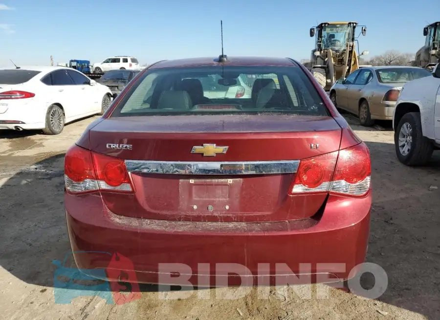 1G1PE5SB3F7165173 Photo# 6