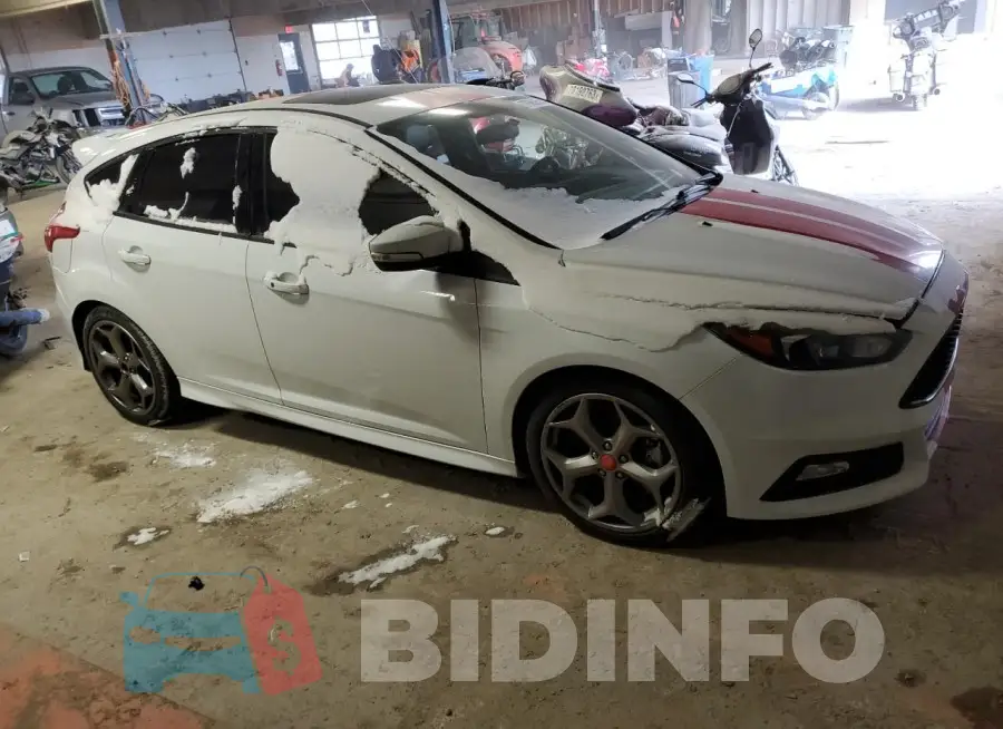 1FADP3L90HL295190 Photo# 4