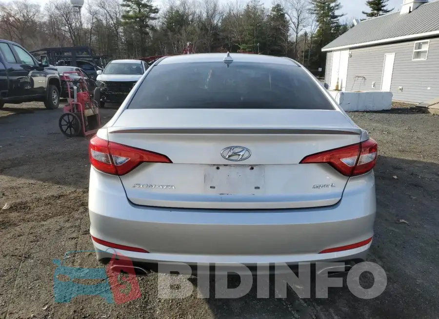 5NPE34AF7FH137200 Photo# 6