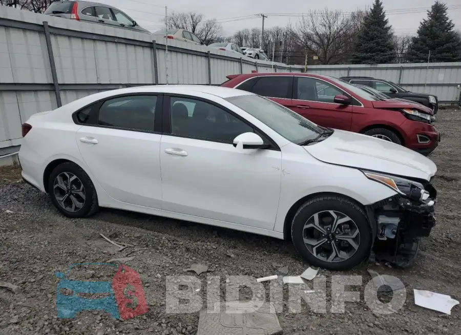 3KPF24AD3ME282015 Photo# 4