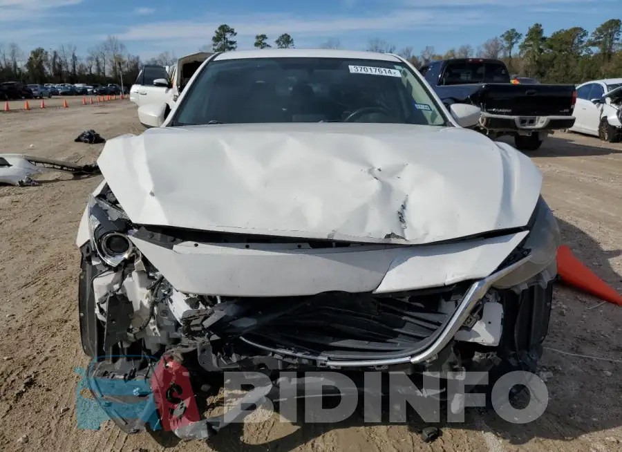 3MZBM1T72GM321912 Photo# 5