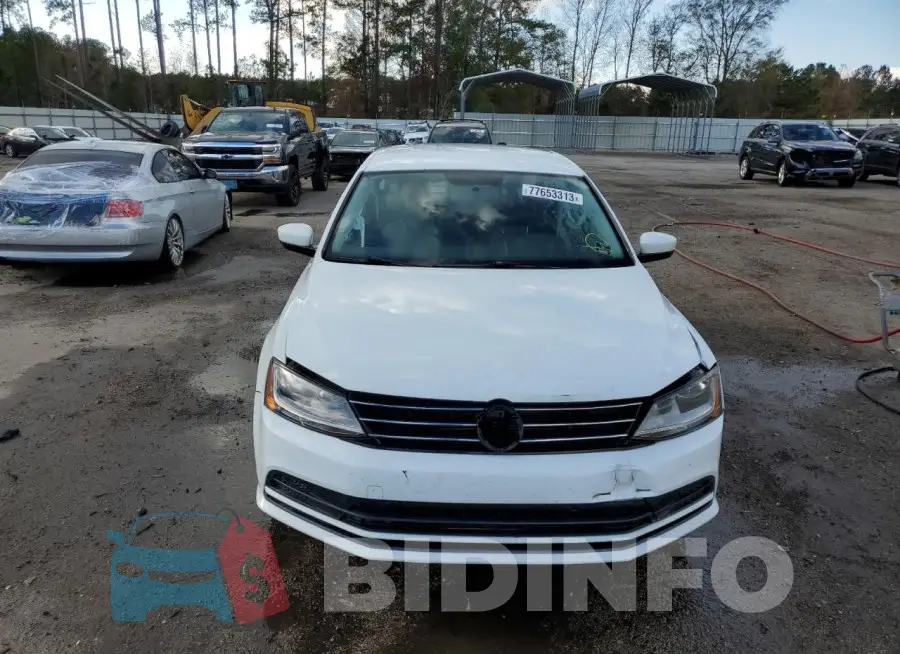 3VW2B7AJ0HM370647 Photo# 5