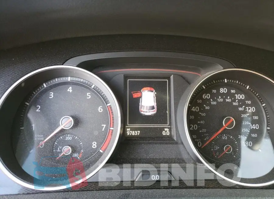 3VW4T7AUXGM022790 Photo# 9