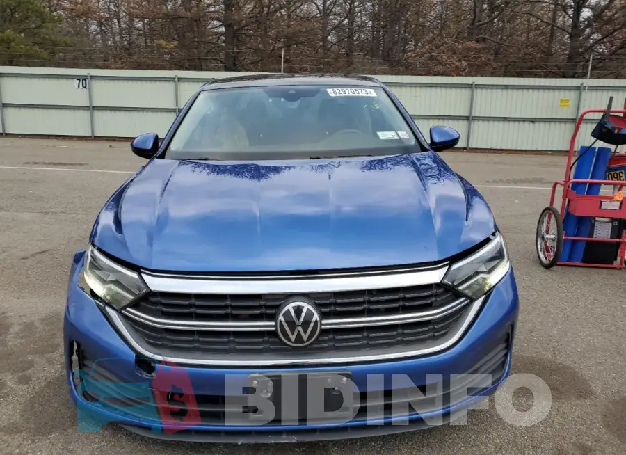 3VW7M7BU6PM005638 Photo# 5
