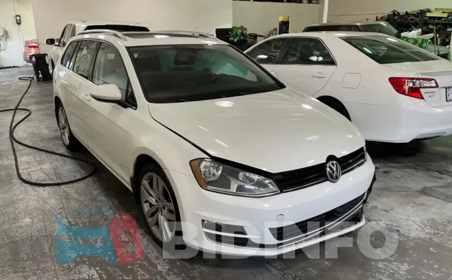 3VWC17AU4HM506053 Photo# 1