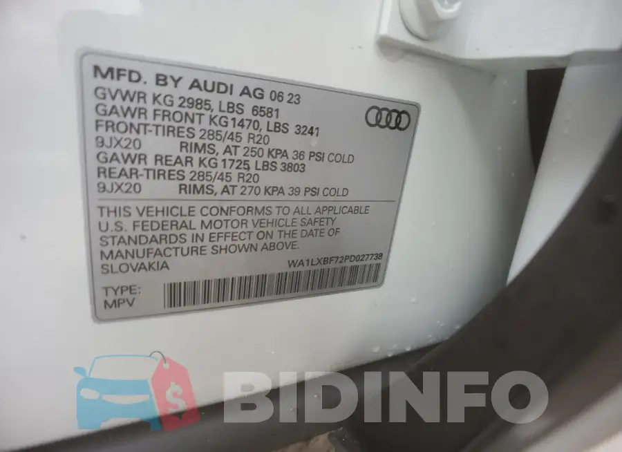 WA1LXBF72PD027738 Photo# 12