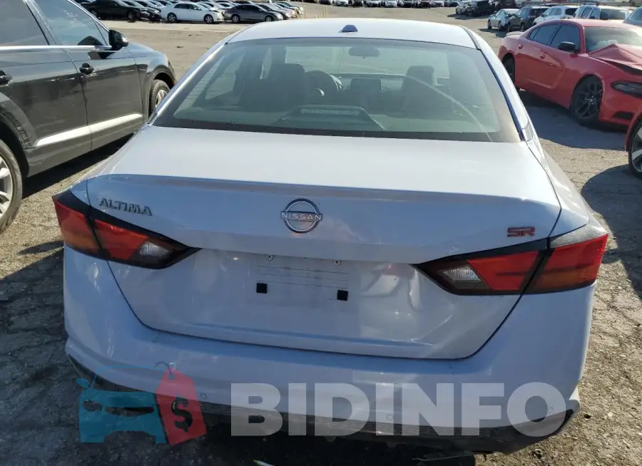 1N4BL4CV2PN384218 Photo# 6