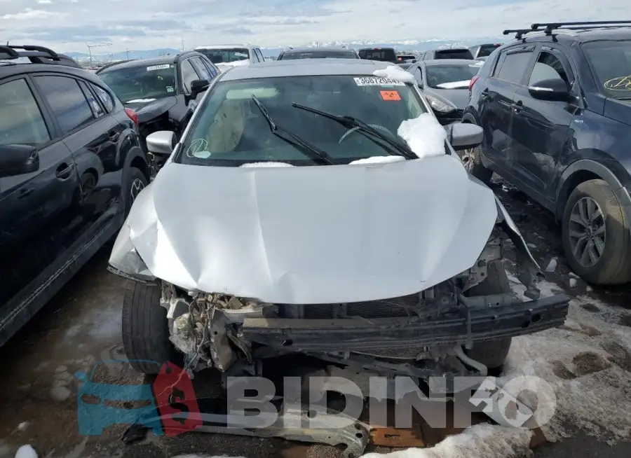 3N1AB7AP1GY217112 Photo# 5