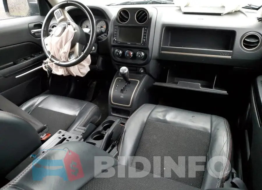 1C4NJRBB6HD101019 Photo# 8