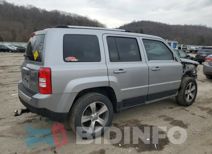 1C4NJRFB9GD724255 Photo# 3