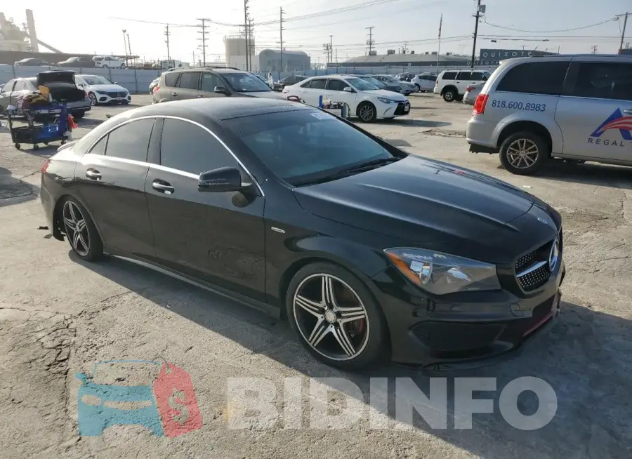 WDDSJ4EB4FN181239 Photo# 4