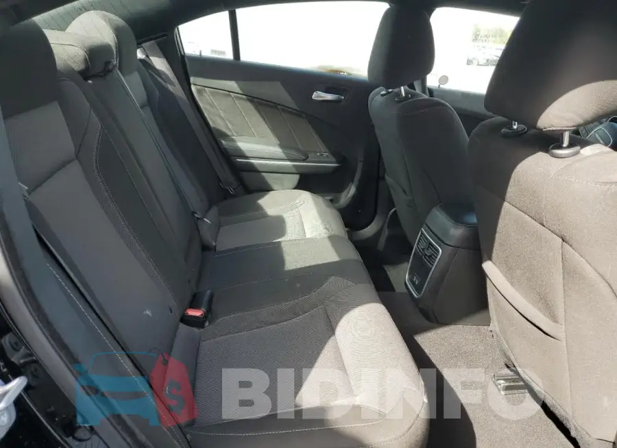 2C3CDXBG6NH250435 Photo# 10