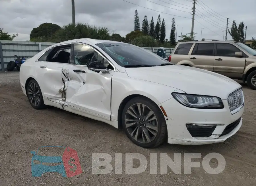 3LN6L5ECXKR631449 Photo# 4