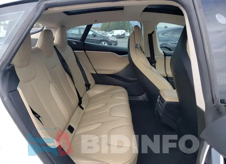 5YJSA1E29HF180243 Photo# 10