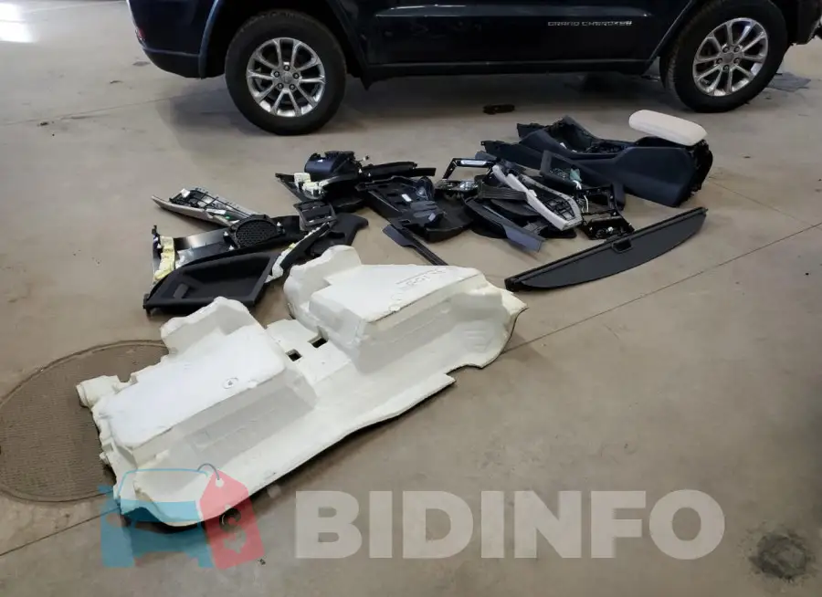 5UXTR9C55KLR09186 Photo# 12