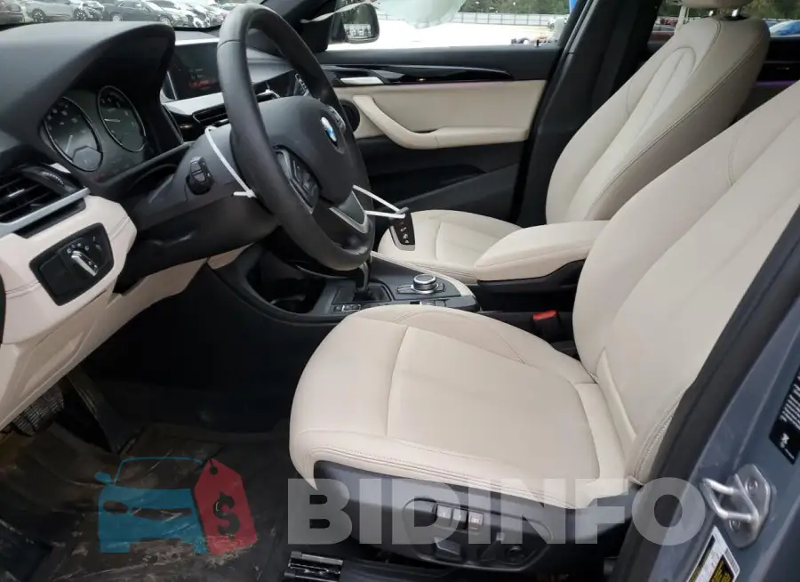 WBXJG7C03M5T20574 Photo# 7
