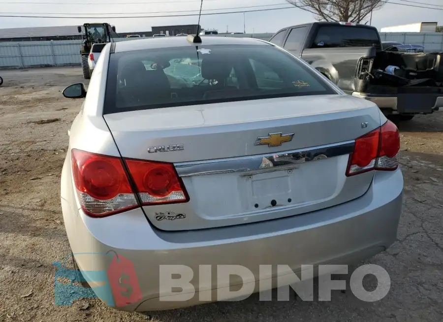 1G1PE5SB2G7210847 Photo# 6