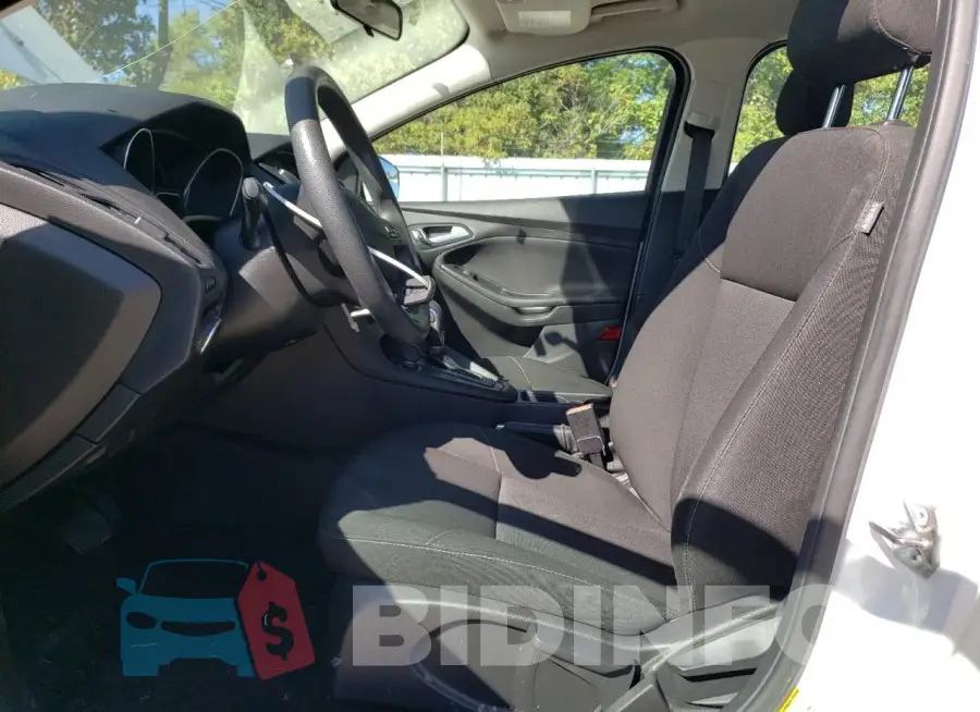 1FADP3F25JL205035 Photo# 7