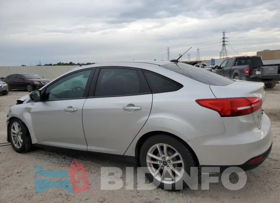 1FADP3F26GL252650 Photo# 2