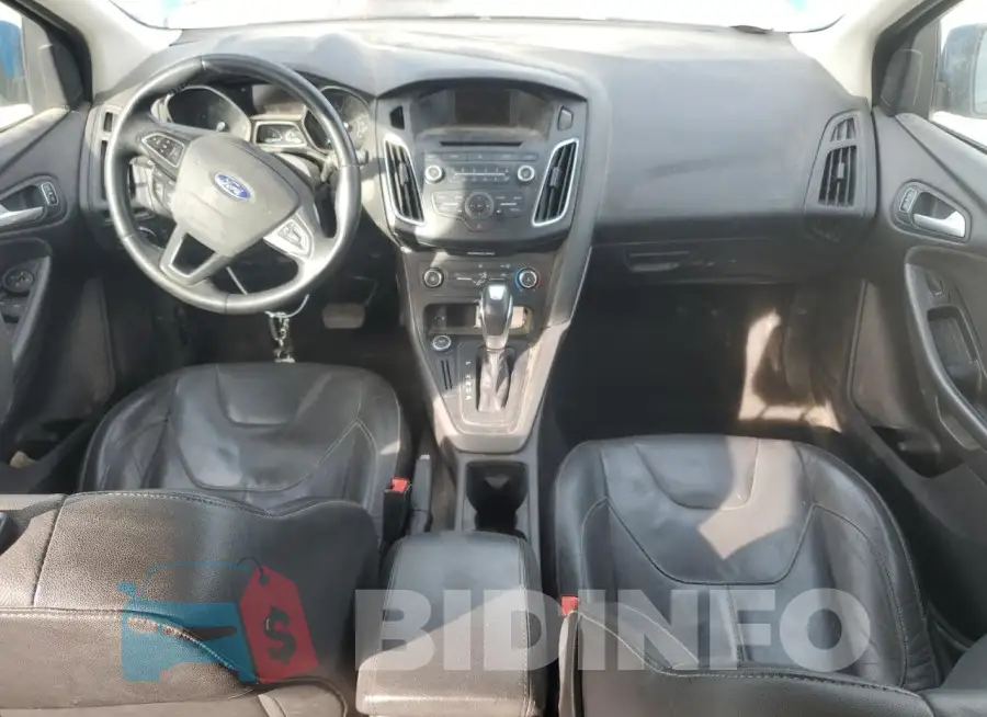 1FADP3F27FL256768 Photo# 8