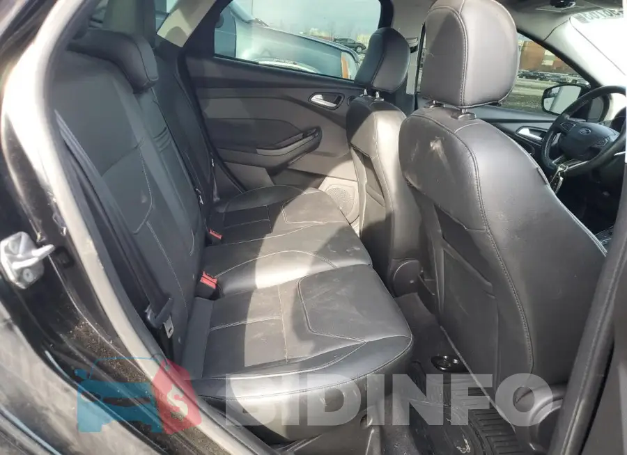 1FADP3J24GL305384 Photo# 10