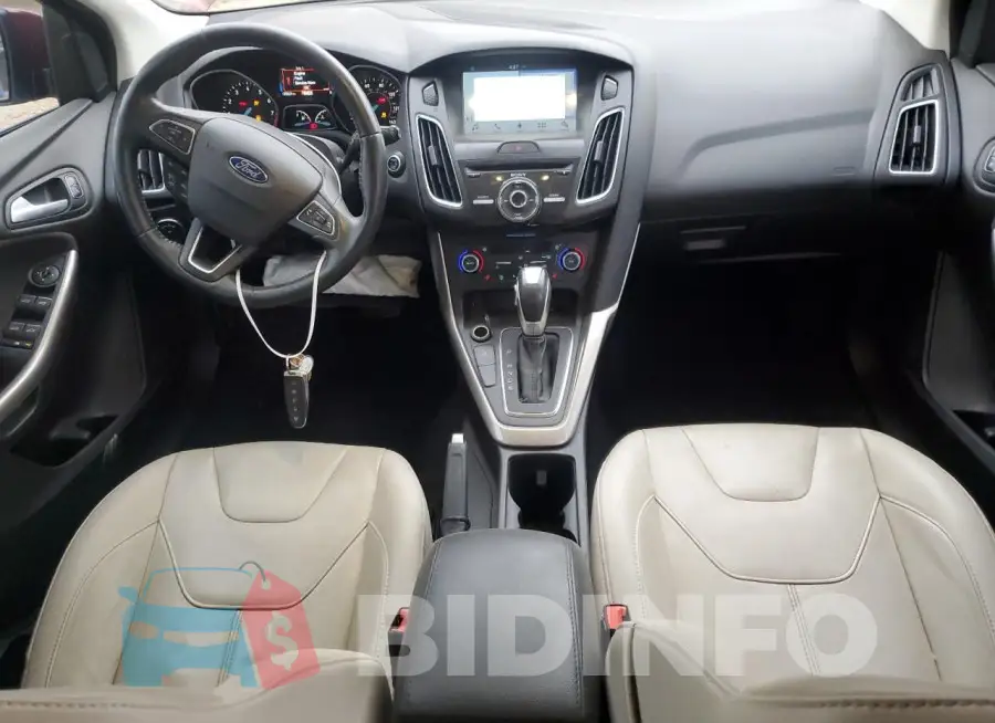 1FADP3N26HL279589 Photo# 8