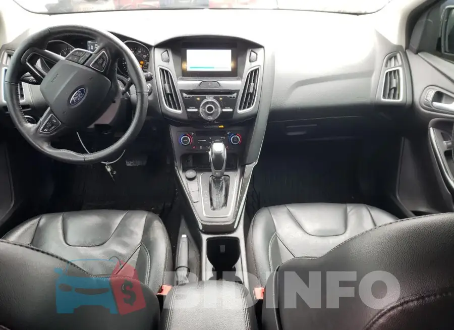 1FADP3N26JL227921 Photo# 8