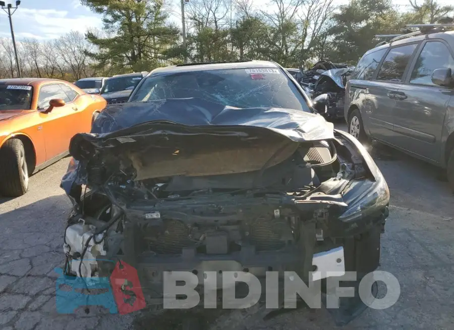 JM1GL1VM6M1608306 Photo# 5