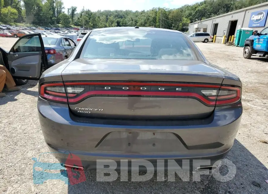 2C3CDXFG4FH801778 Photo# 6