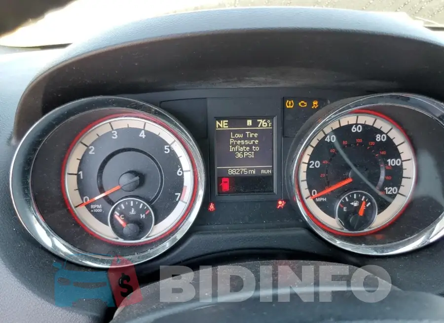 2C4RDGEGXJR202975 Photo# 9
