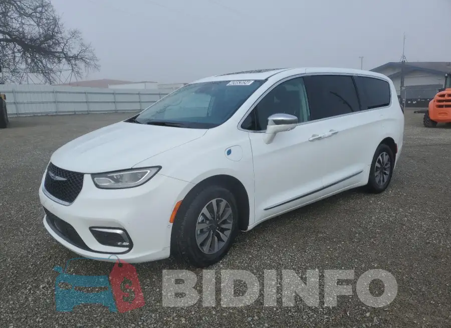 2C4RC1S77NR180122 Photo# 1