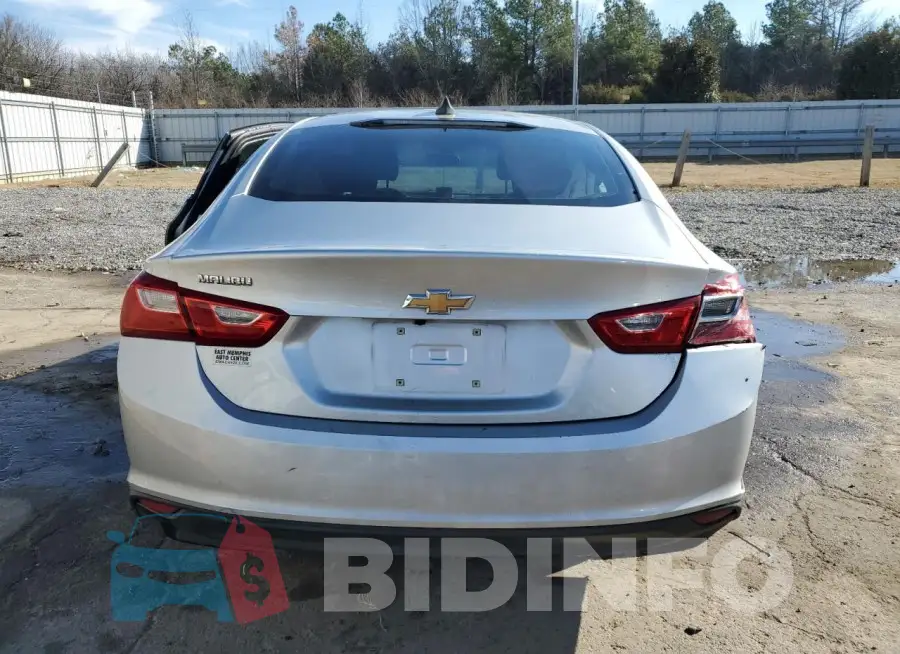 1G1ZB5ST6JF222443 Photo# 6