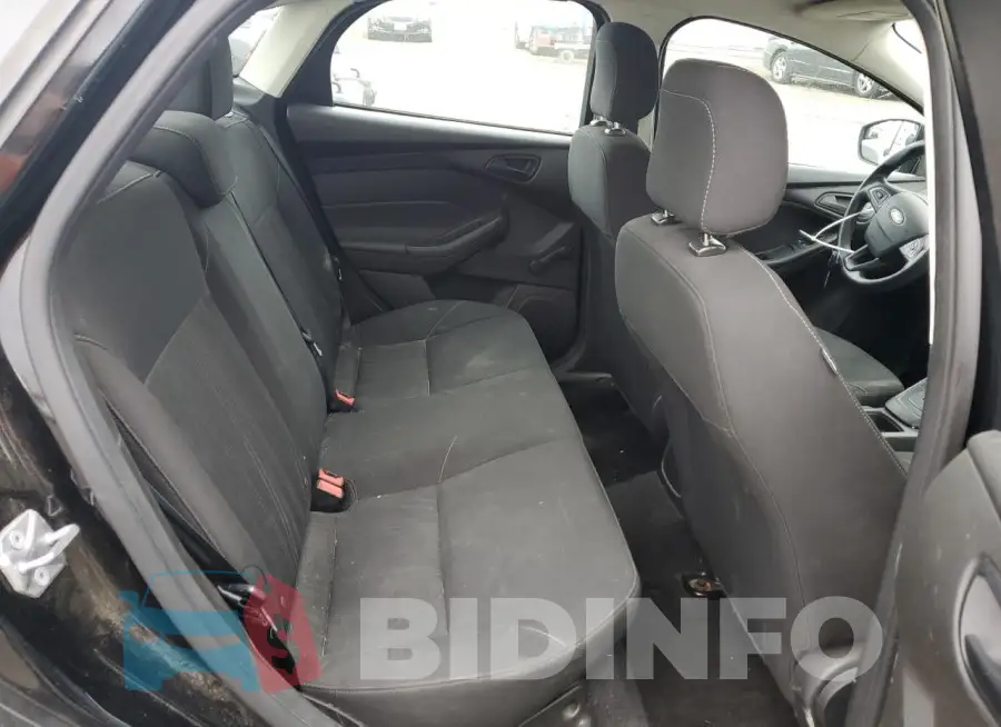 1FADP3E22GL362273 Photo# 10