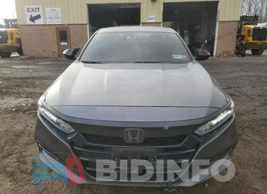 1HGCV1F35KA130067 Photo# 5