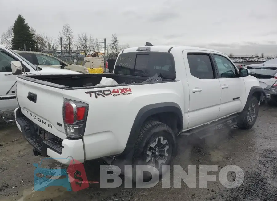 3TMCZ5AN4MM391392 Photo# 3