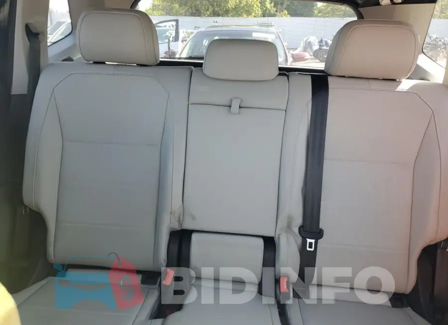 3VV2B7AXXLM168108 Photo# 10