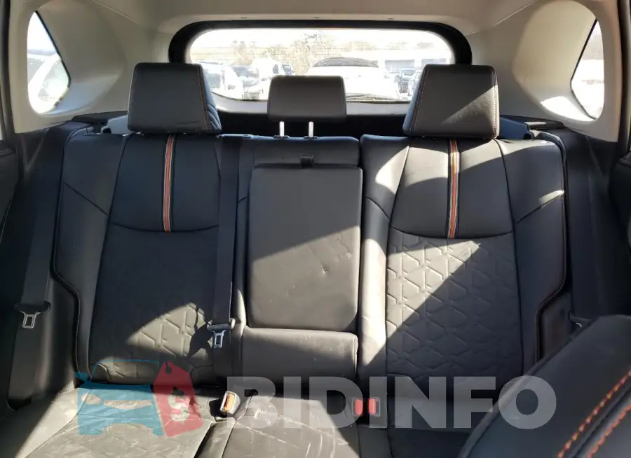 2T3J1RFV8RW410532 Photo# 10