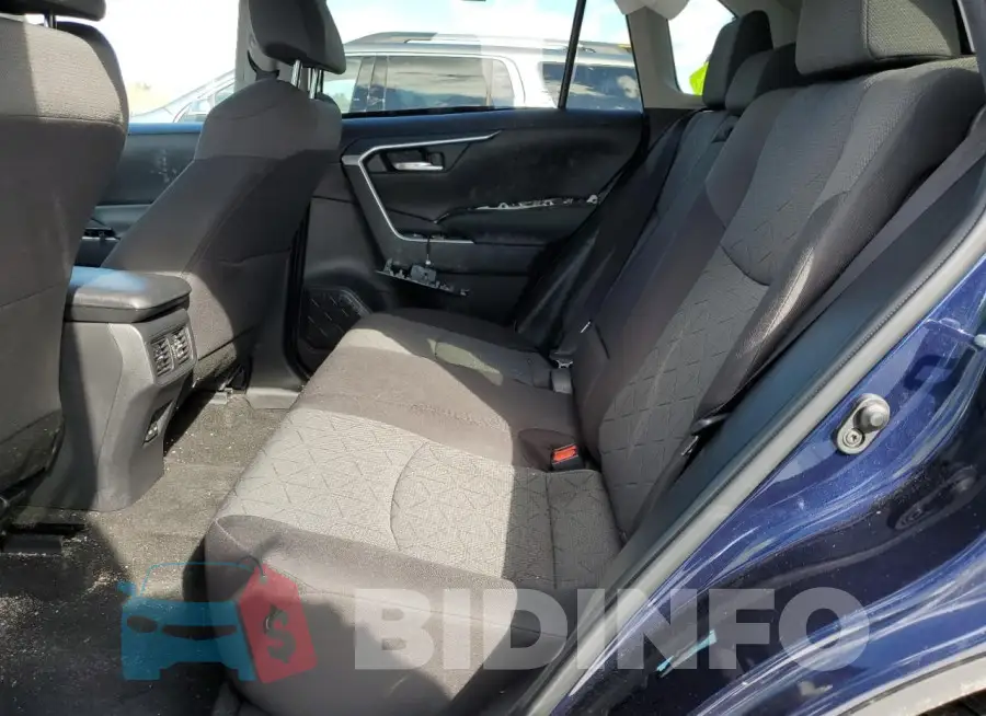 2T3P1RFV7NW271286 Photo# 10