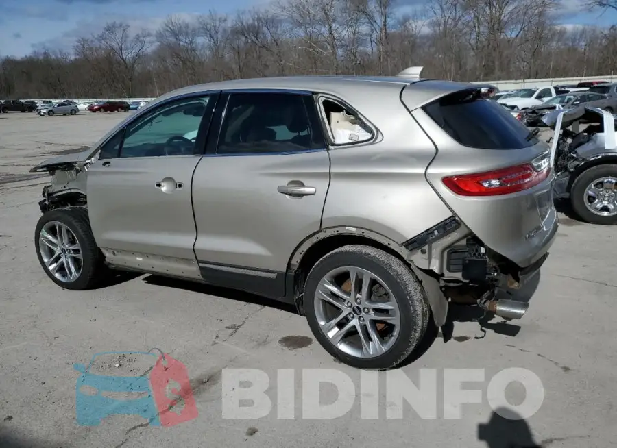 5LMTJ2AH3FUJ27104 Photo# 2