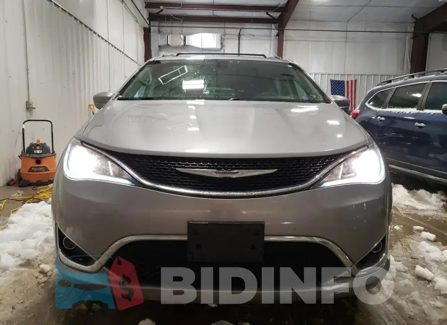 2C4RC1FG7JR127912 Photo# 5