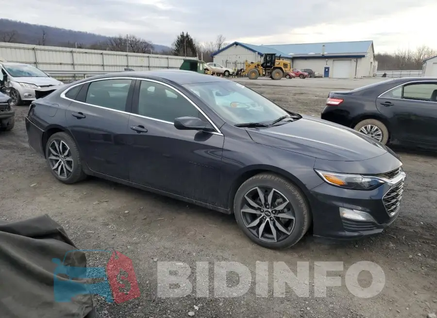 1G1ZG5ST8NF214917 Photo# 4