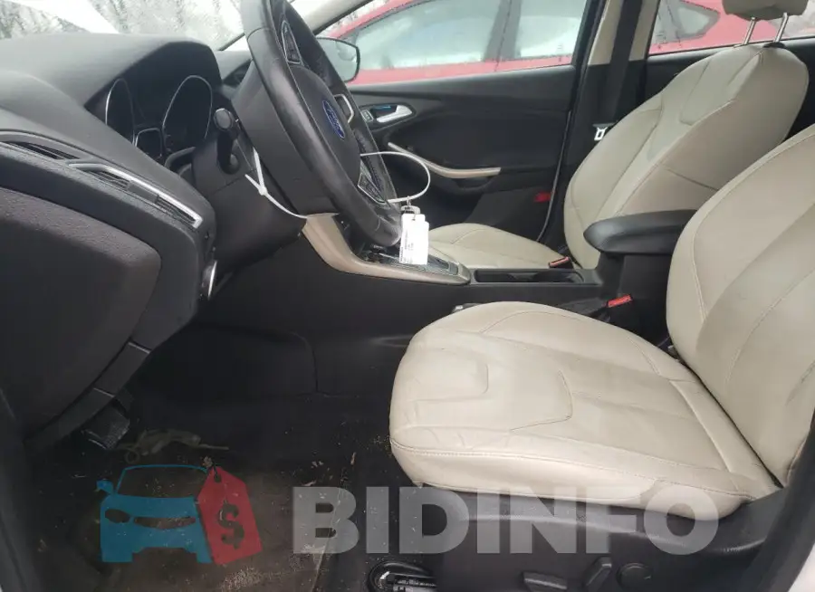 1FADP3N2XGL299407 Photo# 7