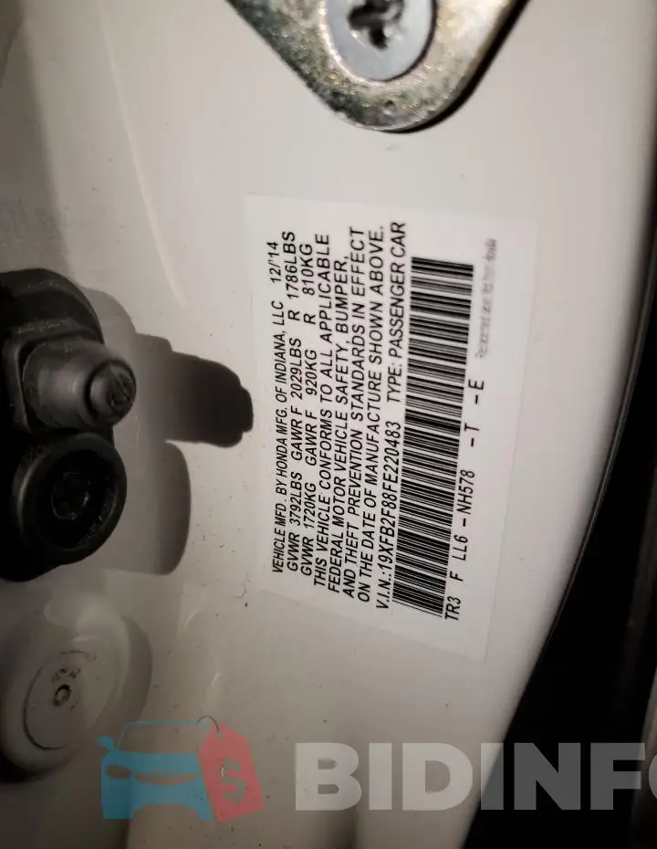 19XFB2F88FE220483 Photo# 12
