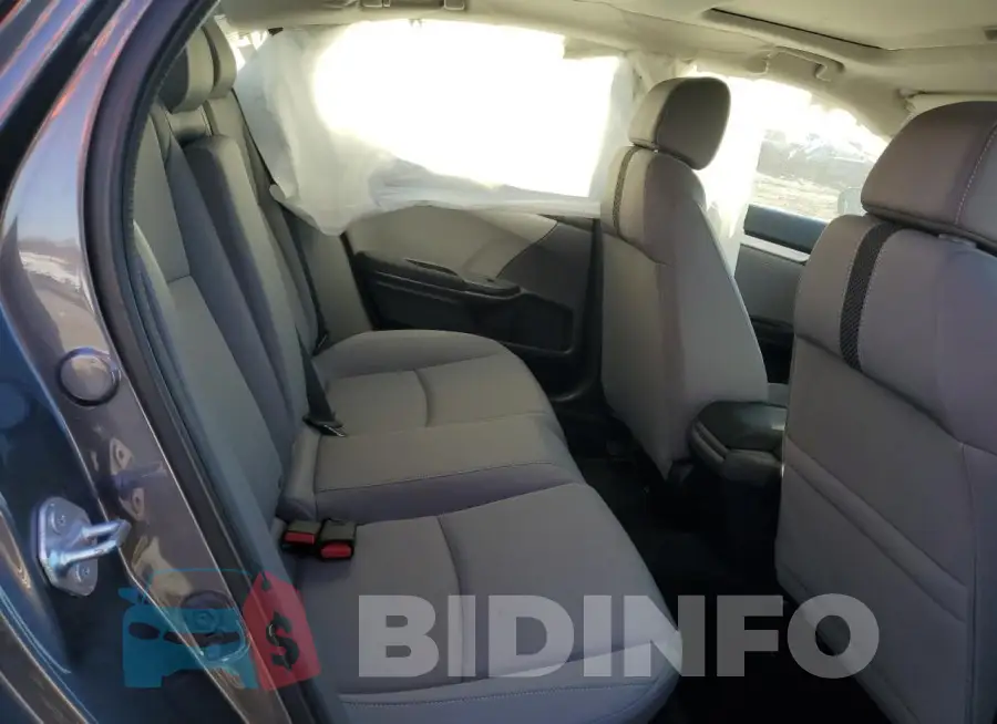 19XFC1F33ME207634 Photo# 10