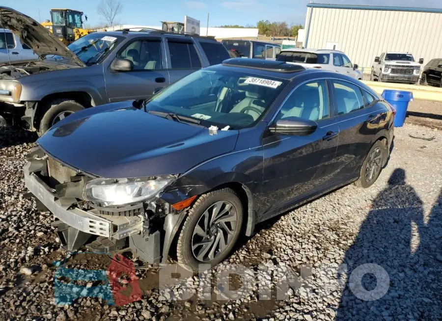 19XFC2F73GE031651 Photo# 1