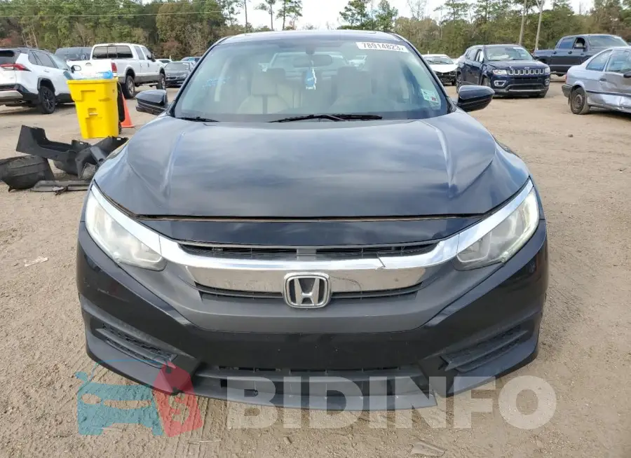 19XFC2F77HE037597 Photo# 5