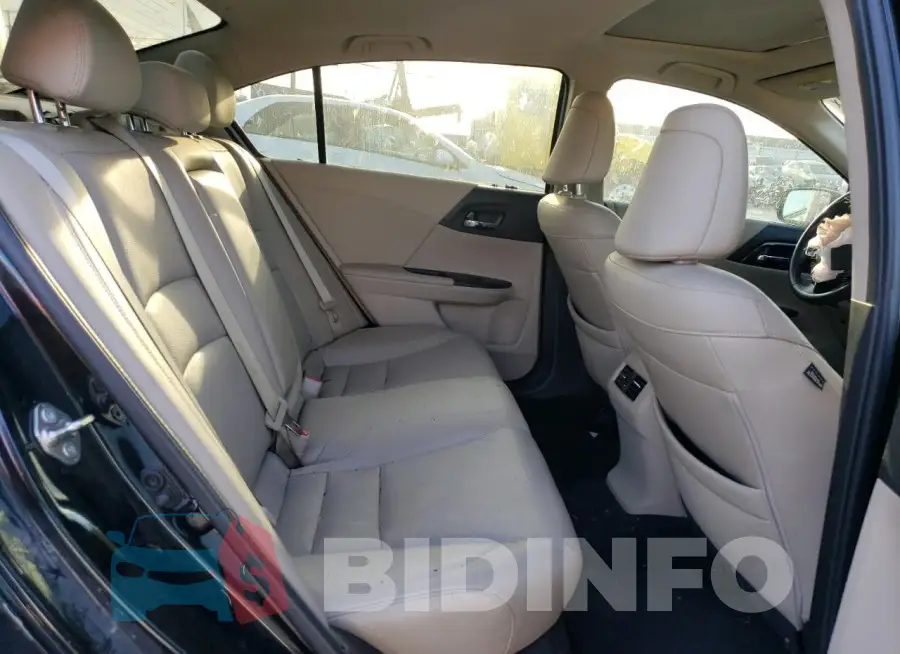 1HGCR2F96HA153235 Photo# 10