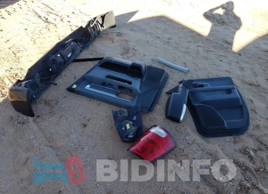 1C6RR6GTXJS132048 Photo# 12