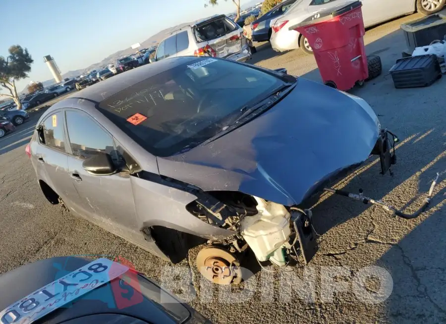 KNAFX4A67F5323566 Photo# 4