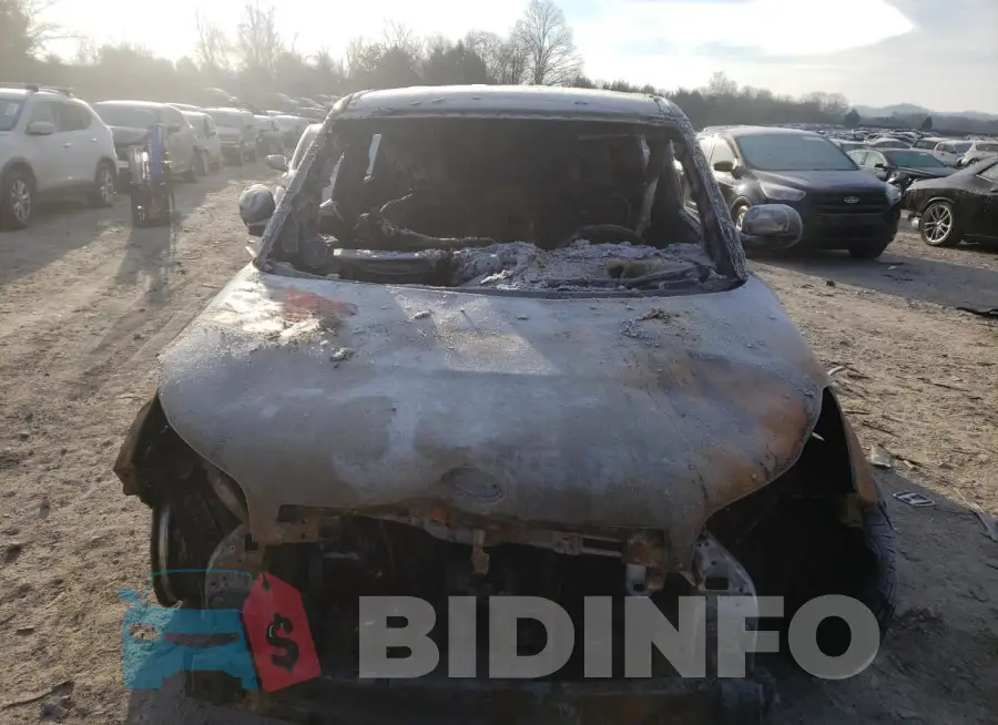 KNDJN2A22G7239262 Photo# 5